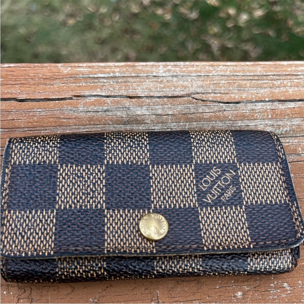 Authentic Louis Vuitton Damier Ebene key case 4 holders‎